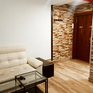 Precioso Apartamento 3 Habitaciones. Con Patio. Apartamento